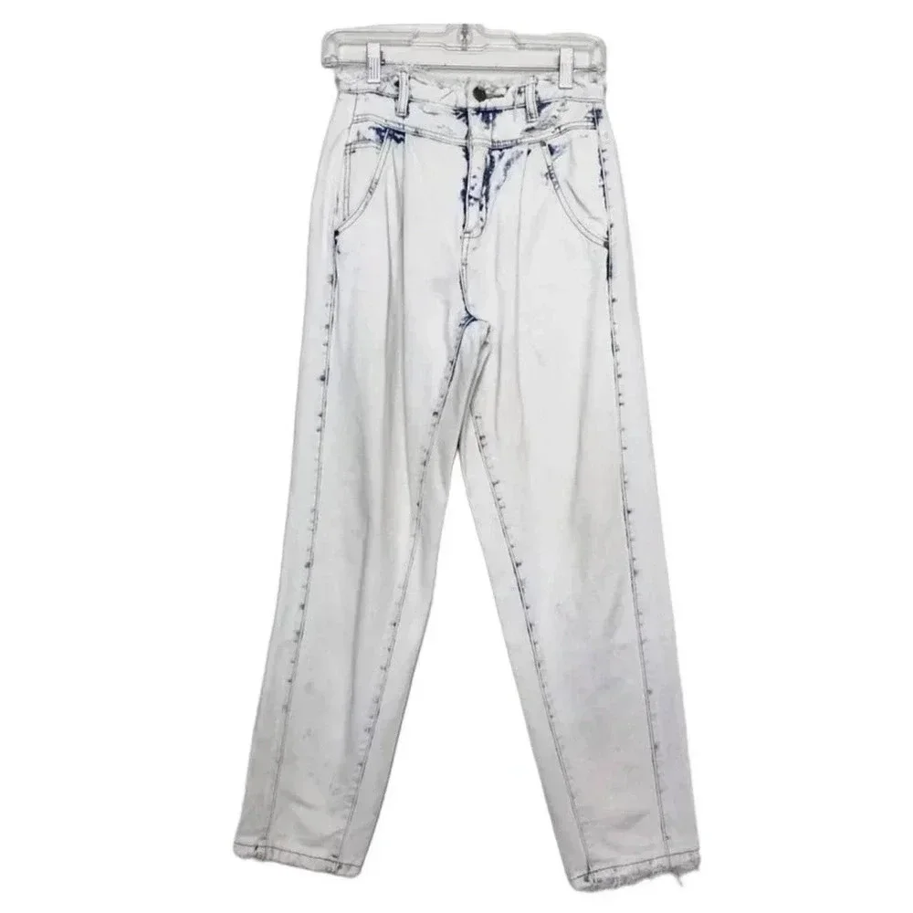 Blank NYC Women's Size 26 Acid Wash Straight Jeans